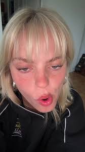 Renee Running's Instagram, Twitter & Facebook