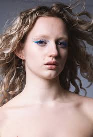 Emily Bloomer's Instagram, Twitter & Facebook