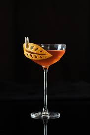 Die Kunst Des Cocktails Garnieren Drinks Cocktails Fizz Cocktail
