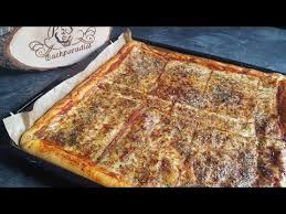 Tepside Pizza Magherita Peri Ve Sara Nin Mutfagindan Tarifler Youtube In 2020 Blechpizza Rezepte Pizza