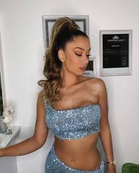 SKANDAL SE NASTAVLJA! Tea Tairović za porno SKANDAL krivi Sandru Afriku! -  Hype TV