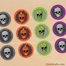 Cake decorating diy tutorial for halloween cupcakes. Free Printable Halloween Skulls Cupcake Toppers