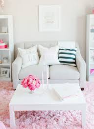 White Living Room With A Pink Candy Cotton Carpet And Pink Deco Elements Home Decor Room Inspiration Home Decor Inspiration