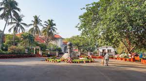 Raj Bhavan, Malabar Hill, Mumbai ...