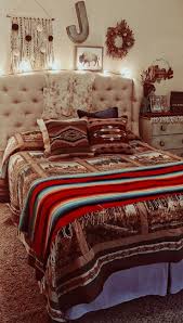 Western bathroom accessories in leather designs, handpainted canvas wall hangings and pottery from mexico all await you. Homedesign Bedroomdesign Bedroomdecor Bedroom Western Bedroom Decor Western Bedrooms Rustic Bedroom Design