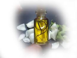 Itu sebab kuasa kesaktiannya amat menggerunkan. Pelaris Alam Minyak Pengasih Perindu Pelaris Minyak Pengasih Perindu Pelaris Minyak Sanggul Bunian Ini Maharnya Rm677 00 Minyak Ini Sukar Untuk Didapati Amat Terhad Dan Sangat Bernilai Serta Sangat Mujarab Raja Segala Minyak