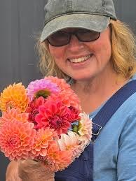 Locally grown flower bouquets in Scappoose today