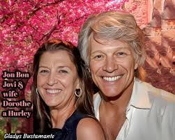 Darlene Beaman's Instagram, Twitter & Facebook