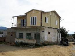 Ancak, iki katlı kolonsuz evimizde ısı tuğlayı yığma olarak kullanmaktan bizi caydıran da kendisi oldu. Bina Veya Depo Uzerine Prefabrik Yapilir Mi Villa Dizayn