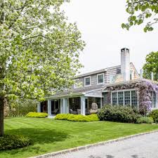 President joe biden has called on andrew cuomo to resign after a damning independent inquiry found the new york i think he should resign, mr biden told reporters at the white house on tuesday. Cnn S Chris Cuomo Lists Lovely Southampton Home For 2 9m Out East