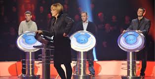 Anne robinson has been unveiled as the first female host of countdown and said she is excited to work with the show's two other formidable women. Anne Robinson To Be The New Host Of Countdown Bbc News