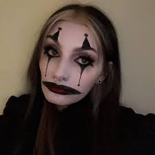 Not an alert but I'm looking for recommendations for local nail salon for  pedicures. I'm annonymous because my husband wants to get a pedicure  (because his feet are rough and calloused). Bonus