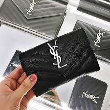 Yves Saint Laurent Portemonnaie Tenue