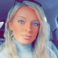 Jessica Coble's Instagram, Twitter & Facebook