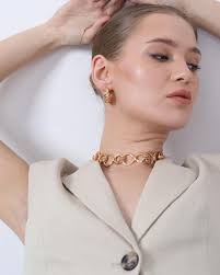 How stunning is @nehasingh2.7 looking in our Elijah Pendant with chain!❤️ A  stunning reminisce of the Roman era, the Caesar coin along with three  square cut garnets make the Elijah pendant a