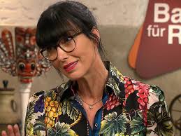 Bares für Rares: Händler halten Expertise von Heide Rezepa-Zabel für falsch  | STERN.de