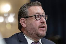 Trump administration plans to make citizenship test harder