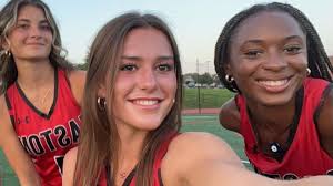 Field hockey notebook: Strong bond carries Easton's talented trio