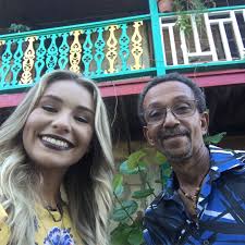 Mañana a las 2:30pm por Telemundo PR @telemundopr Kimberly Santiago  @kimberlysantiagopr nos lleva a conocer el estudio de Samuel Lind en Loiza  @ Loíza, Puerto Rico