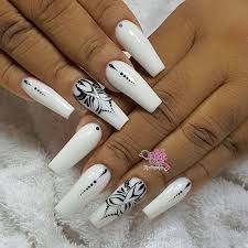 Coffin shaped nails (also known as ballerina nails) feature long length and squared tips. Ahhhh Love The Black And White Coffin Nail Art Ombre Nail Designs Fashion Nails Luxury Nails