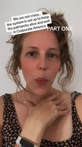 Amanda Dowling's Instagram, Twitter & Facebook