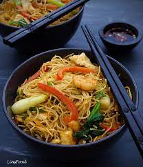 Singapore Noodles Singapore Mei Fun A Popular Takeout Recipe