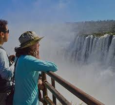 La más alta, de 80 metros, es conocida como la garganta del diablo. Iguazu Argentina