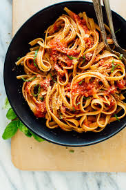 Make sure to keep the sauce thinned out with pasta water as the pasta finishes cooking if you use this method. Super Simple Marinara Sauce Recipe Cookie And Kate