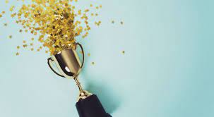 Winner synonyms, winner pronunciation, winner translation, english dictionary definition of winner. The Winner Takes It All Effekt Mit Der 1 Prozent Regel Werden Sie Zum Gewinner Impulse
