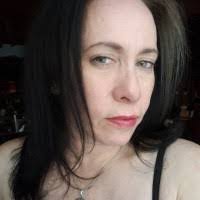 Jennifer Tustin's Instagram, Twitter & Facebook