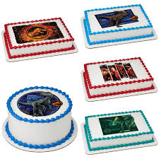 Unfortunately, i didn't make the dinosaurs but all the other decorations are fondant. Jurassic World Fallen Kingdom Cake Toppers Jurassic World Cake Jurassic World Jurassic World Fallen Kingdom