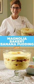 Magnolia Bakery Spills The Secrets To Its Famous Banana Pudding In 2020 Magnolia Bakery Banana Pudding Banana Pudding Banana Pudding Desserts
