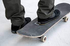 The board is divided into three parts: Etnies Veer Review Wear Test Skatedeluxe Blog