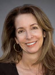 Maureen Canning's Instagram, Twitter & Facebook