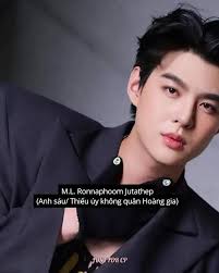 Quý Ông Nhà Junathep