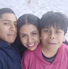 La Kenini ☆ • Dibujo a Grafito : ○ Kenia Os ○ ✍ • Cantante, modelo e  influencer ♡ • Autor: Emiliano Torres ... #TrsArt KeniaOs