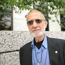 Honest cop Frank Serpico was scratching his head yesterday after police at the Capitol in DC stopped him for carrying a concealed carrot — just hours after ... - frank_serpico_chris_kleponis-300x300