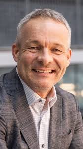 Book a Productivity Speaker at the Washington Speakers Bureau