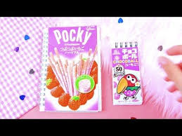 大人気のお菓子の袋リメイクを もっと可愛く もっと高クオリティに作っちゃおう お菓子ポーチの裏地の付け方 既製品も顔負けのお菓子ノートなどをご紹介します お菓子ポーチ クラフトのアイデア ハンドメイド 作り方 100均