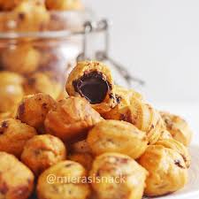 Masakan indonesia adalah salah satu tradisi kuliner yang paling kaya di dunia, dan penuh dengan cita rasa yang kuat. Harga Kue Kering Cokelat Cemilan Manis Terbaik Juli 2021 Shopee Indonesia