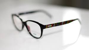 Primesti 50 de lei reducere pentru o comanda completa de ochelari de vedere + consult gratuit. Opticlass Timisoara Ochelarii De Vedere Un Accesoriu Chic