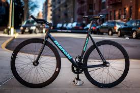 A beautiful frame that'll have hipsters drooling and will suit short commutes fine. 2004 Bianchi Pista Concept Matte Black Rare For Sale