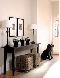 Entrance Hall I Like This Minus The Dog Statue For The Entrance Where That Mirror Is Now We Could Still Incor Haus Deko Wohnen Eingangsbereich Einrichten