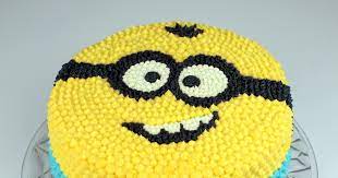Hat jmd vlt ein rezept dazu oder irg ein anderes rezept zu einem minion kuchen? Minions Torte Ohne Fondant Minion Kuchen Minion Torte Minions Geburtstag