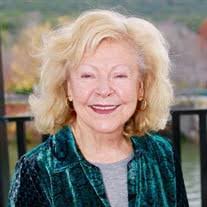 Jacqueline Mccall's Instagram, Twitter & Facebook