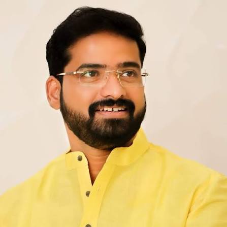 सत्तेच्या गणितात सोबत, जनतेसमोर विरोध कशासाठी?