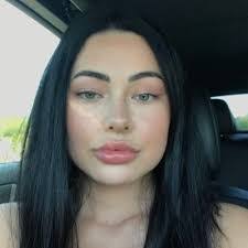 Taylor Schulz's Instagram, Twitter & Facebook