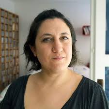 Vieille peau", dernier essai féministe de Fiona Schmidt