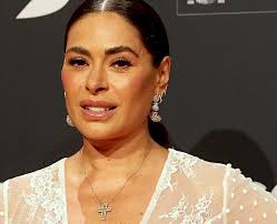 Galilea Montijo rompe en llanto en su programa y tiene que parar