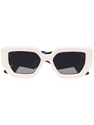 Gucci Eyewear Rectangular Tinted Sunglasses Farfetch In 2020 Gucci Eyewear Tinted Sunglasses Sunglasses